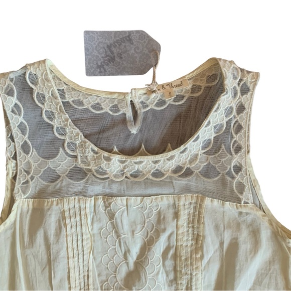 Hem & Thread S cream lace sleeveless scallop crew neck boho coquette fairy - Picture 4 of 9
